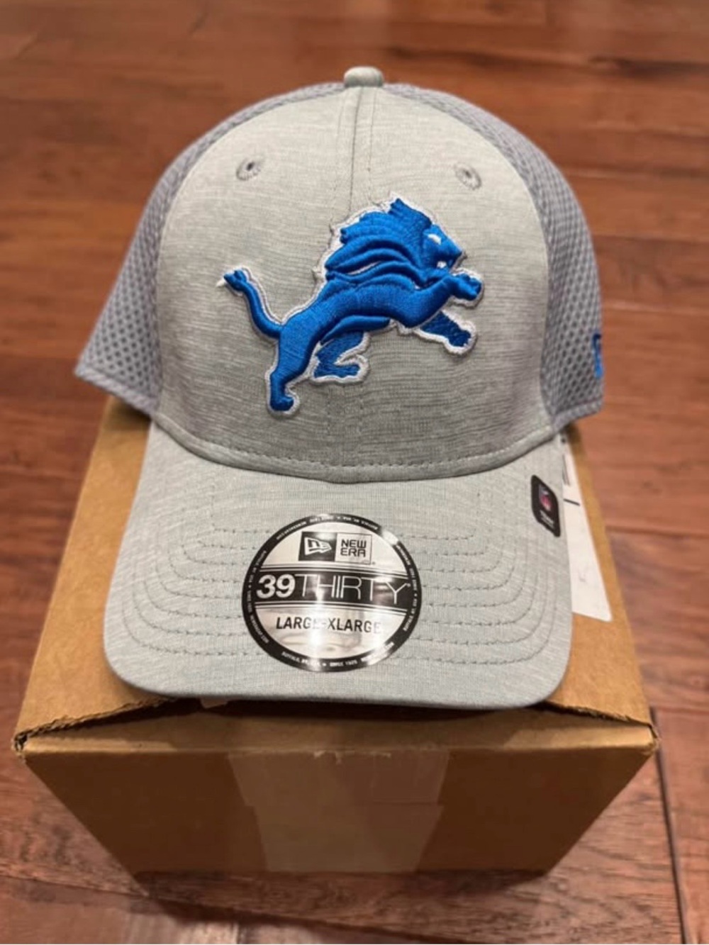 New Era Gray 39THIRTY Structured Cap with Team Patch